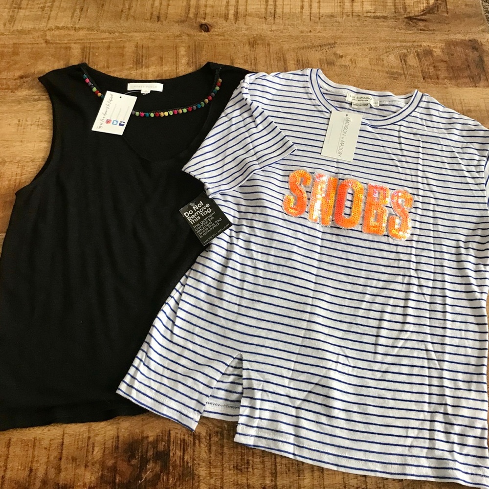 Boutique set of 2 size small tops-BNWT!